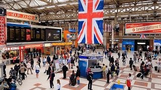 A Walk Through The London Victoria Station London England [upl. by Dame]